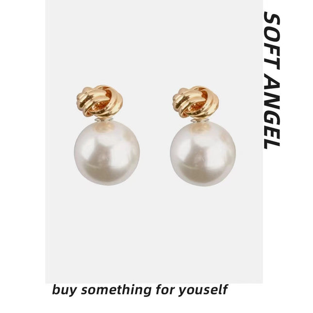 Golden Flower Pearl Earrings