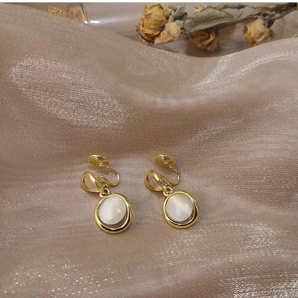 Retro Topaz Earrings