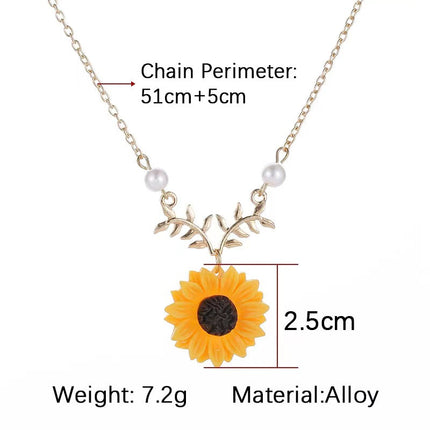 Lucky Leaves Sunflower Necklace