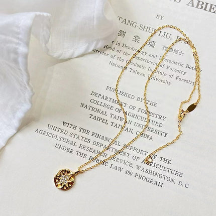 Polaris pendant necklace