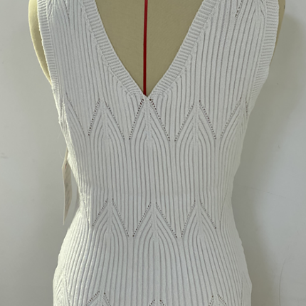 V Neck Knitted Sleeveless Top